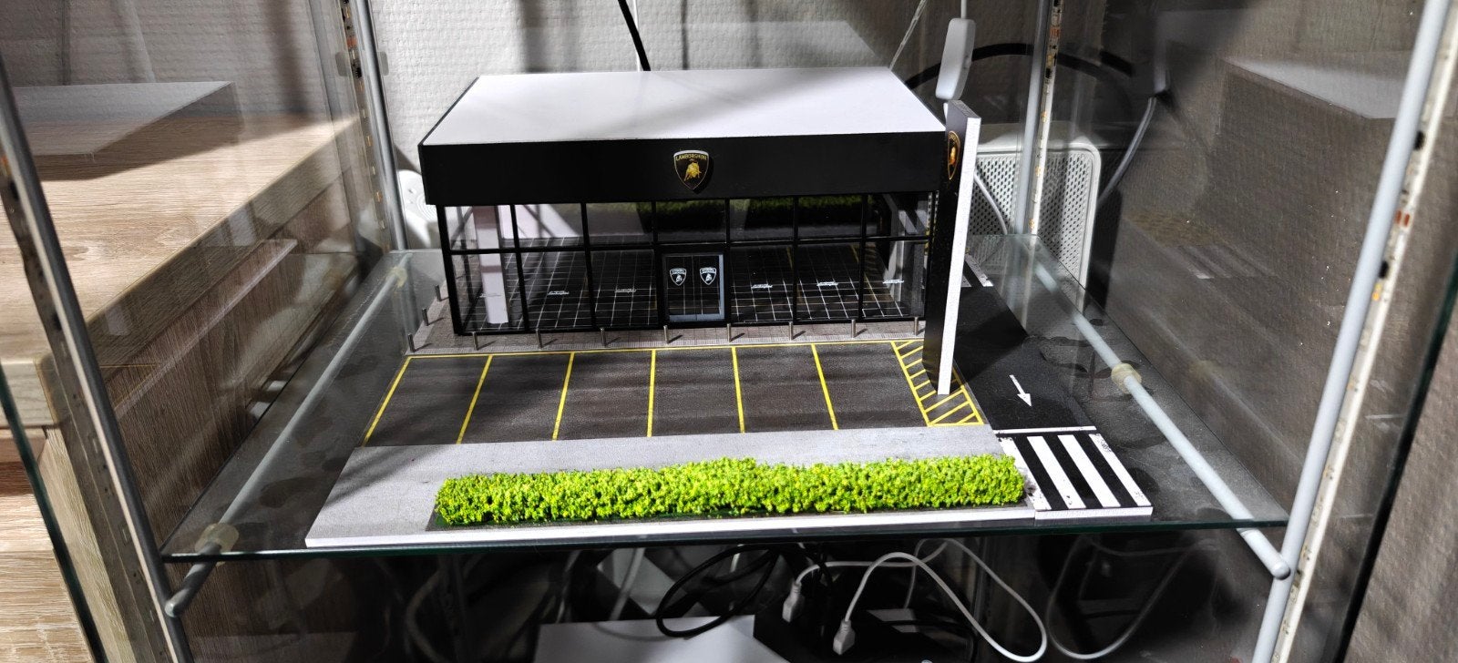 Gfans lamborghini diorama 1:64, Hobby en Vrije tijd, Modelbouw | Figuren en Diorama's, Ophalen, Nieuw, 1:50 of kleiner, Diorama