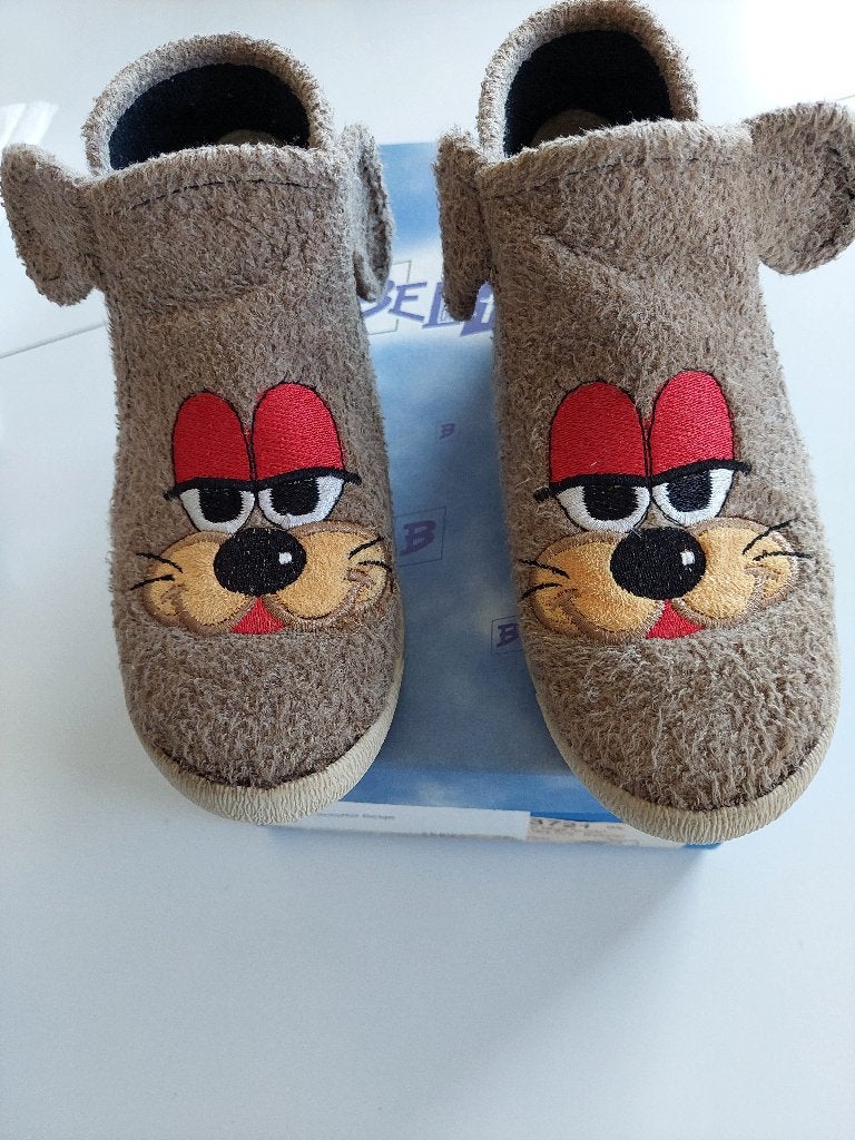 Pantoffels Bellamy maat 31, Bellamy, Garçon ou Fille, Enlèvement ou Envoi, Utilisé