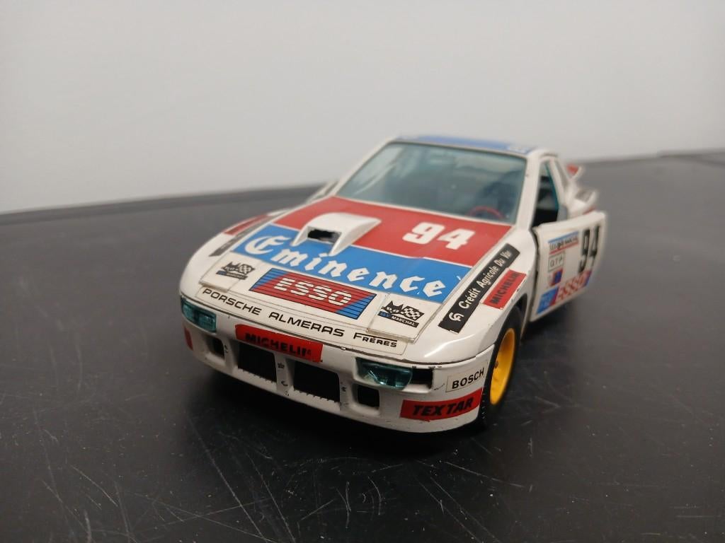BURAGO PORSCHE 924 1/24 modelauto, Ophalen of Verzenden, Gebruikt, Auto, Burago