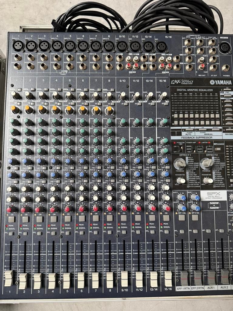 Table de mixage motorisée Yamaha en FC, Musique & Instruments, Enlèvement, Comme neuf