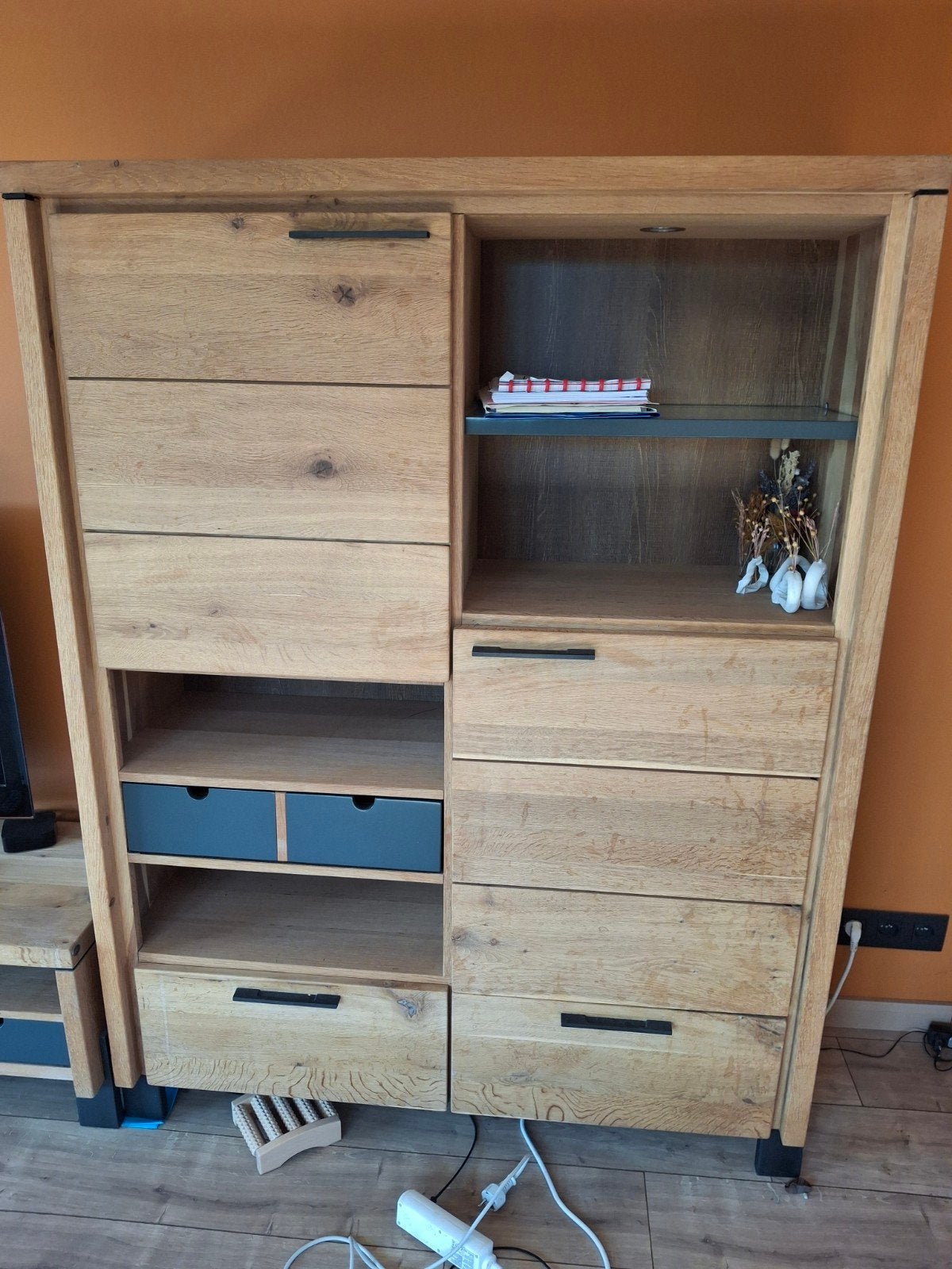 woonkamer kast, Ophalen