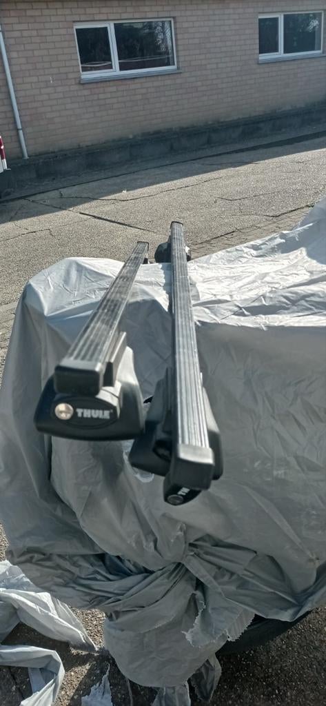 Barre de toit de marque Thule, Autos : Pièces & Accessoires