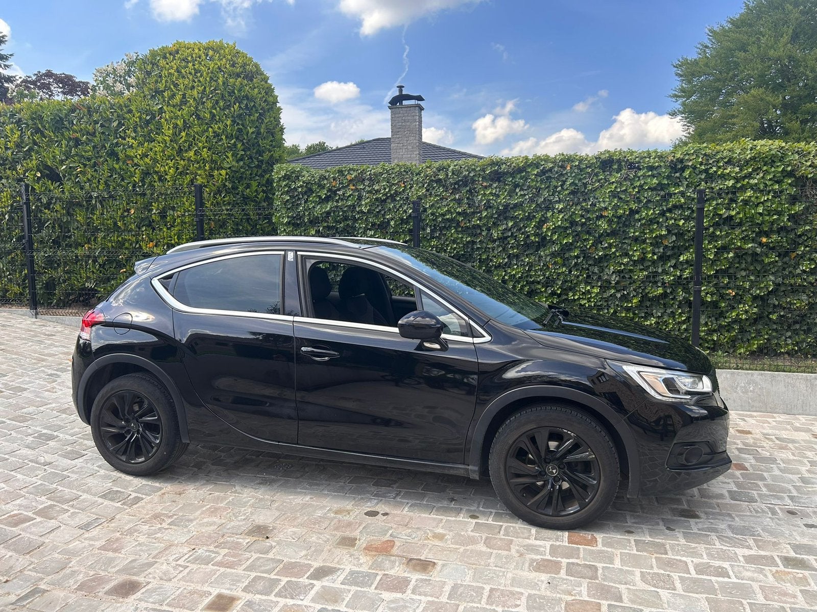 Citroen ds4 94000 km  Van 2016  1200cc benzine, Auto's, Voorwielaandrijving, Stof, Zwart, Handgeschakeld