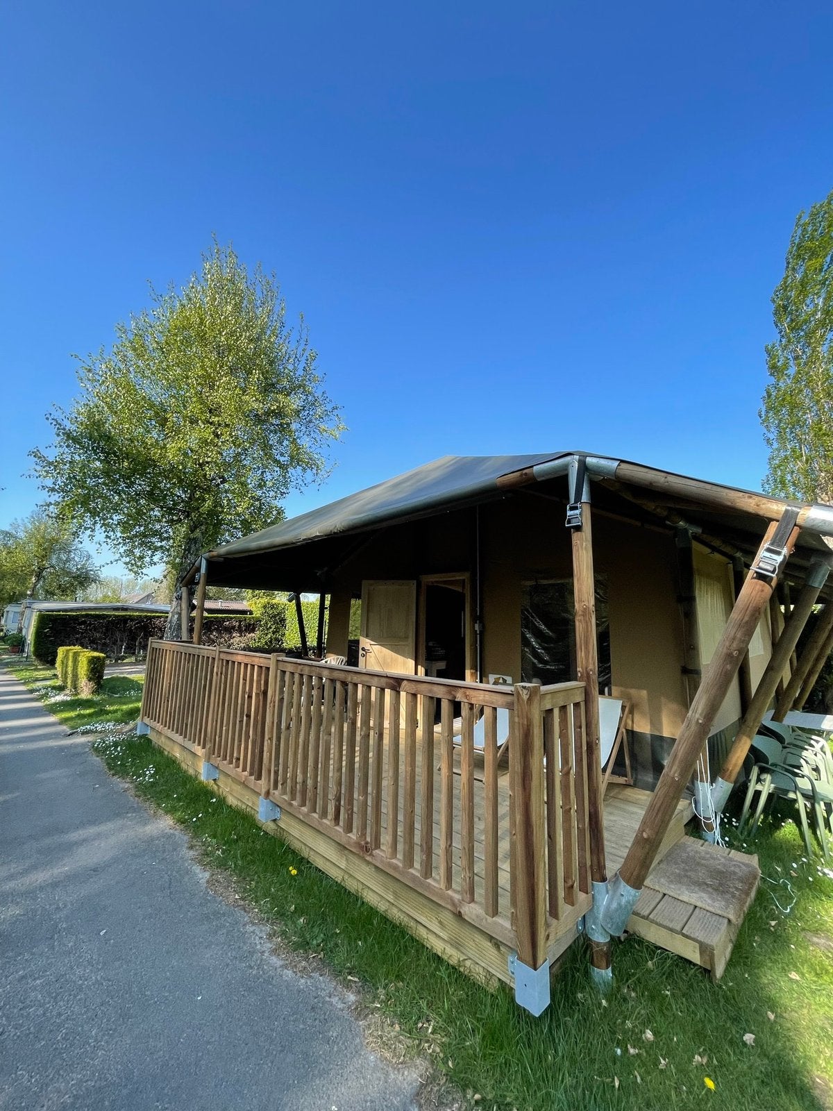 Glamping tent, Ophalen, Zo goed als nieuw