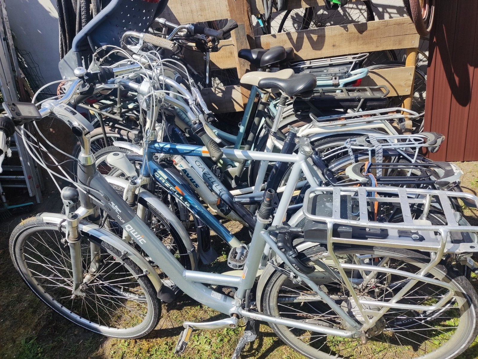PARTIJ FIETSEN VOOR OPKNAP OF ONDERDELEN, Enlèvement ou Envoi