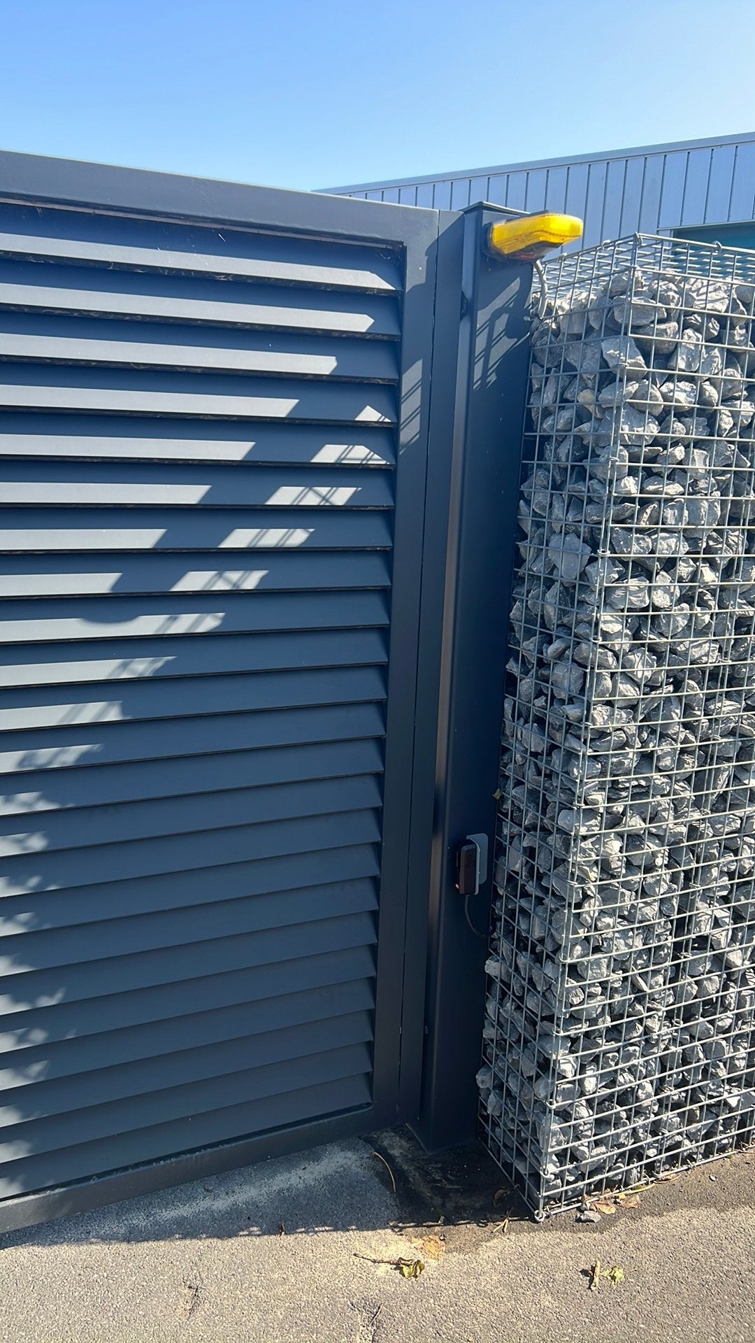 Elektrische poort, Tuin en Terras, Ophalen, Gebruikt, 150 tot 200 cm, 200 cm of meer