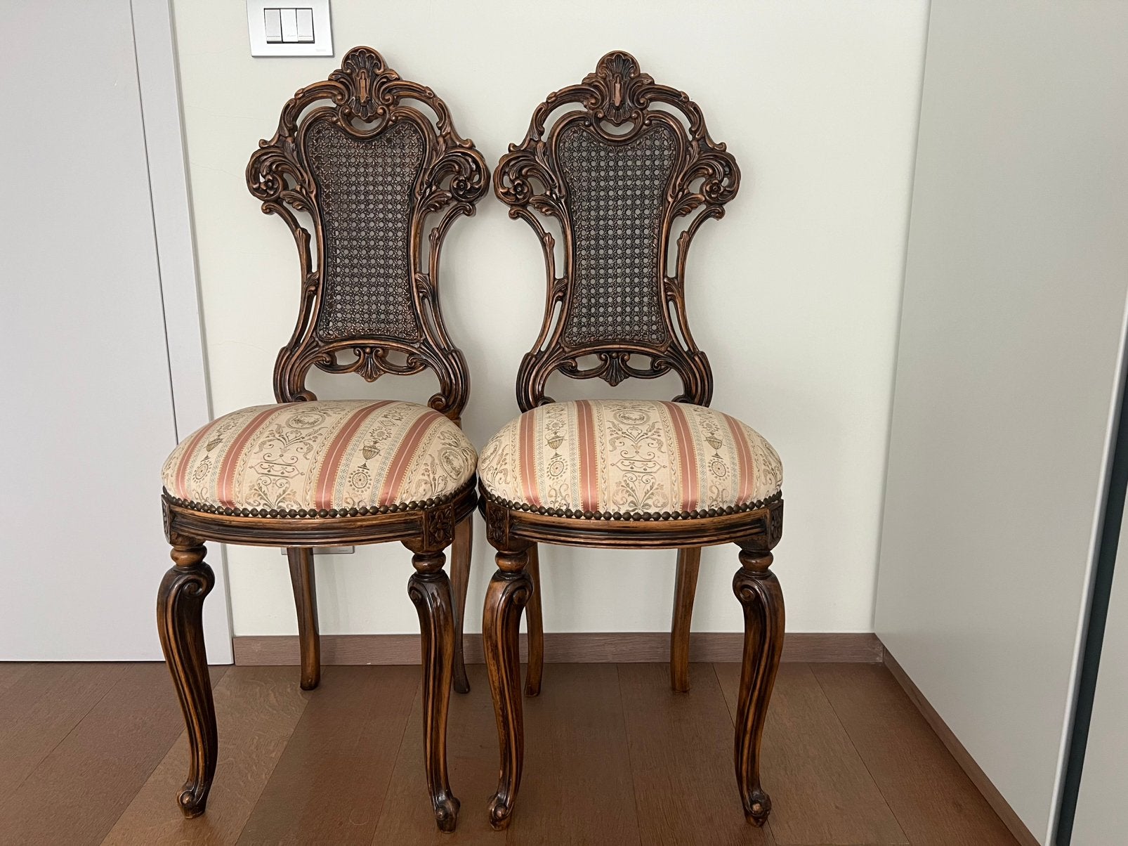 Prachtig paar klassieke stoelen, Antiquités & Art, Enlèvement
