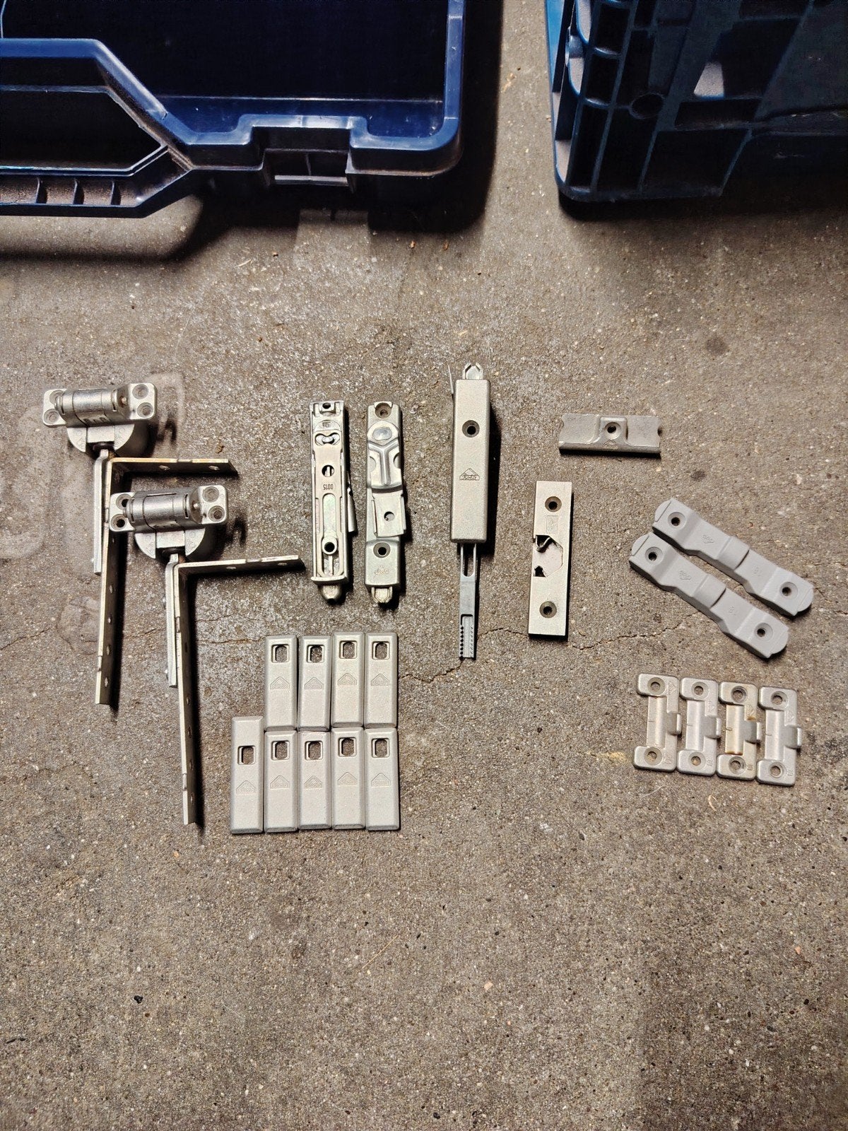 lot quincaillerie fenêtre Roto, Bricolage & Construction, Enlèvement ou Envoi
