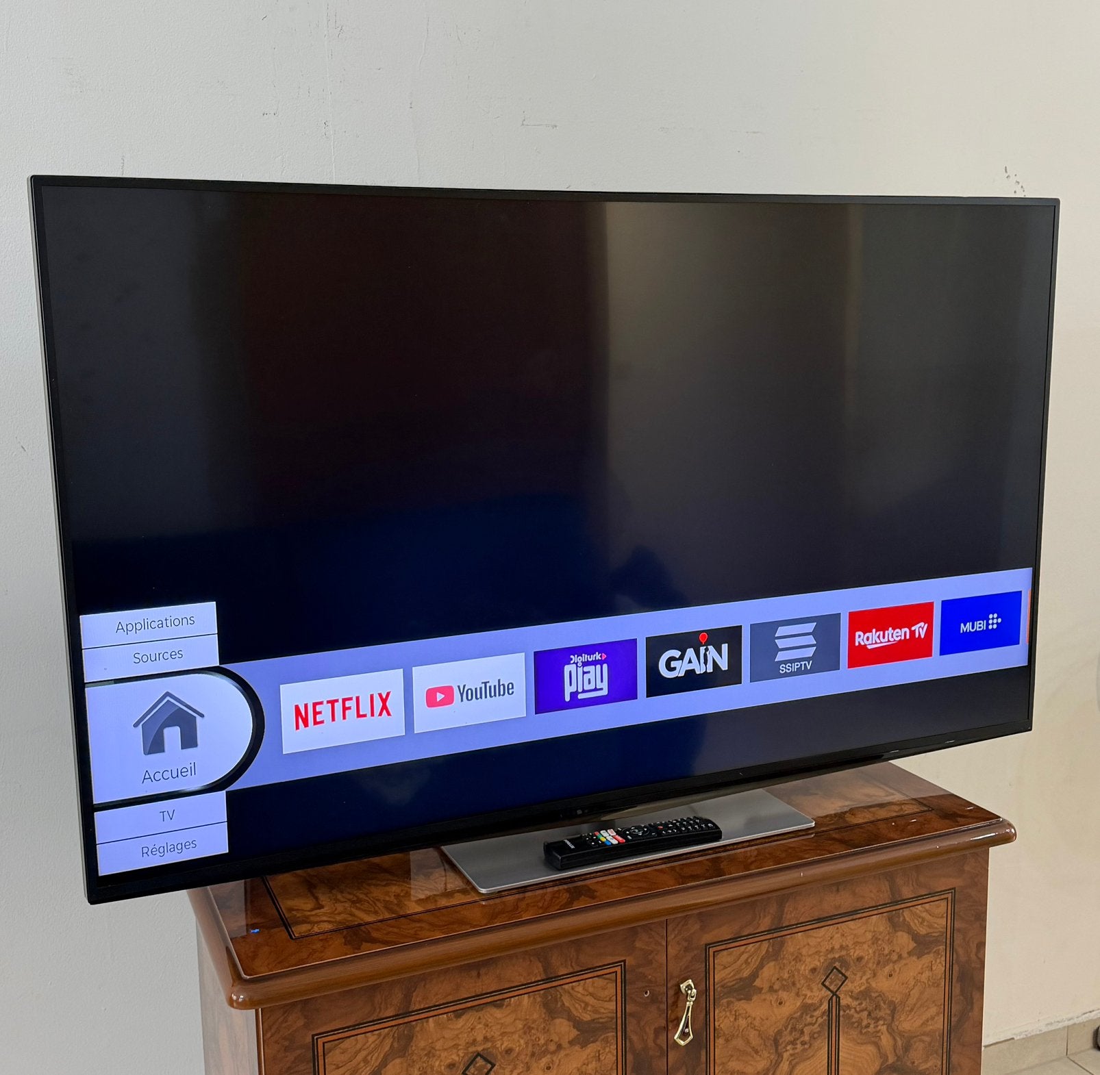 Smart Tv Connecte 145 cm / WiFi, Enlèvement ou Envoi, Comme neuf, Smart TV