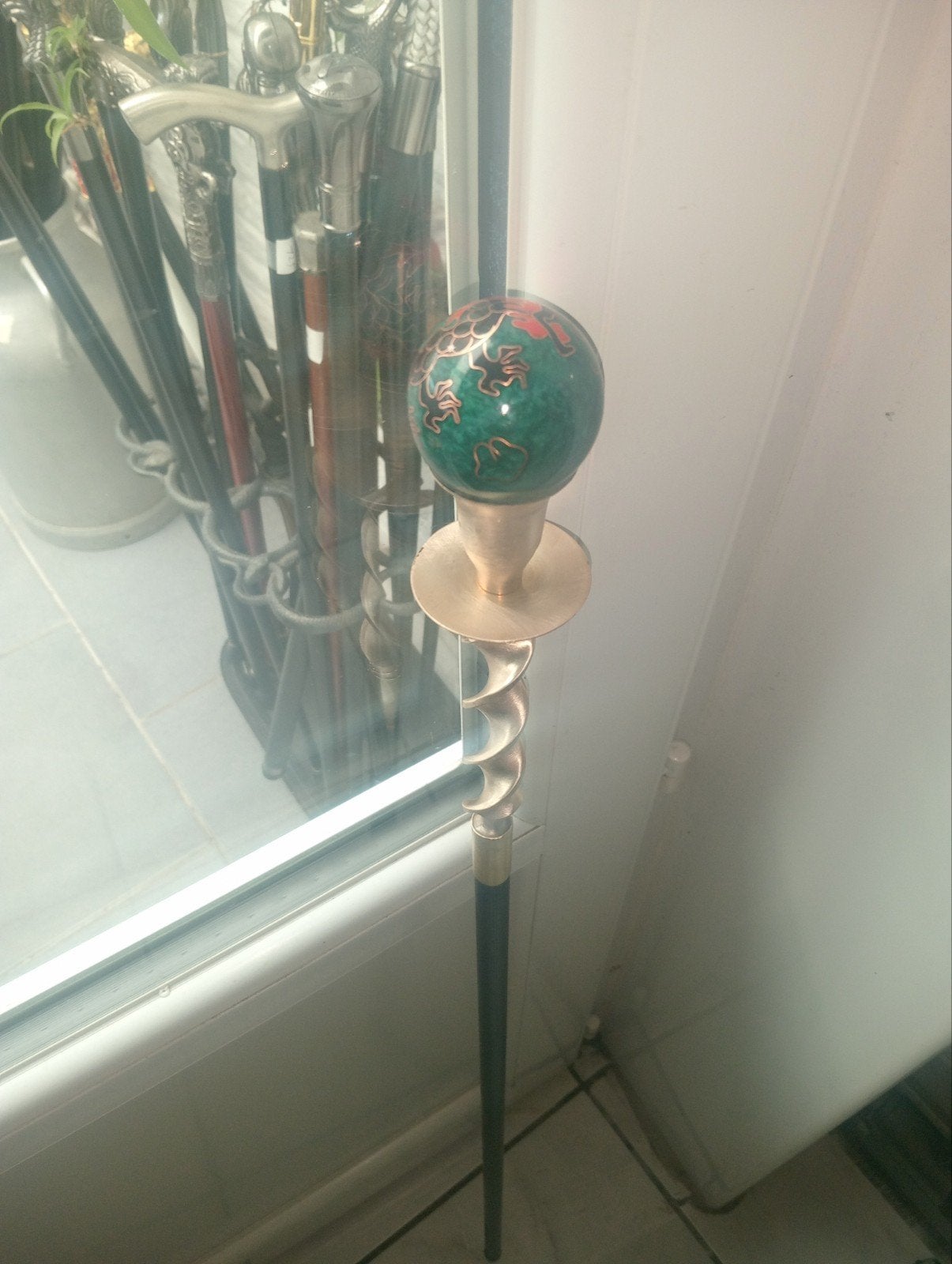 Sonantbal met wandelstok (Chinees), Diversen, Wandelstokken