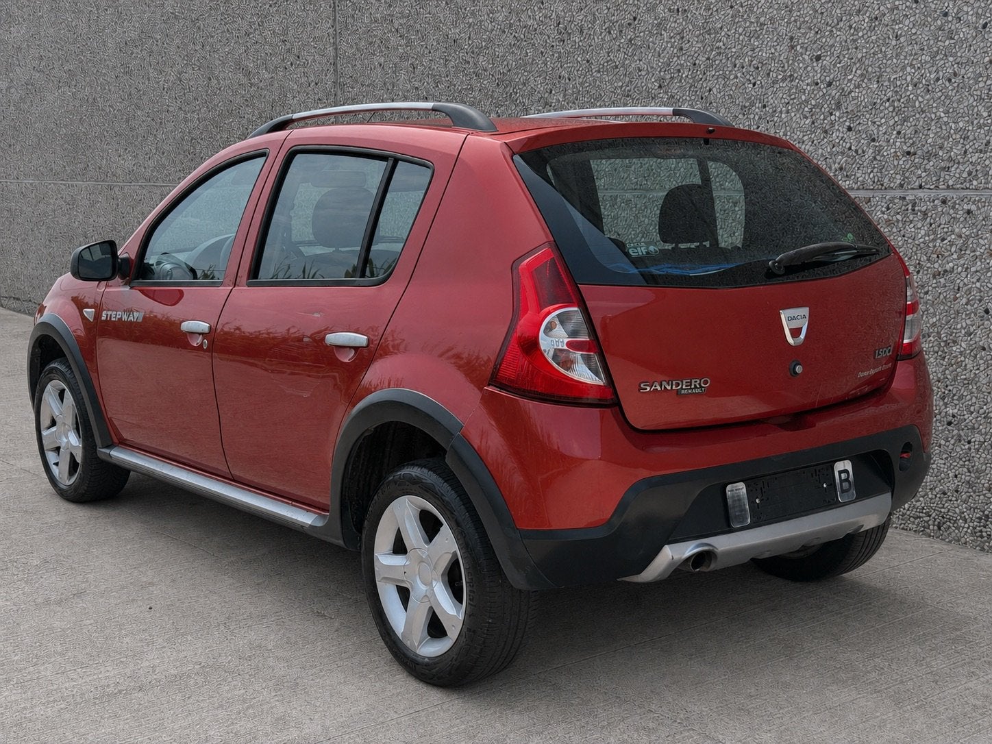 Dacia Duster 1.5dci - Airco - Cd/Radio - 1 ste eigenaar, Autos, Dacia, Achat, Entreprise, Boîte manuelle, Diesel