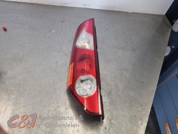 Feu arrière gauche d'un Renault Kangoo, Renault, -, 3 mois de garantie, Utilisé