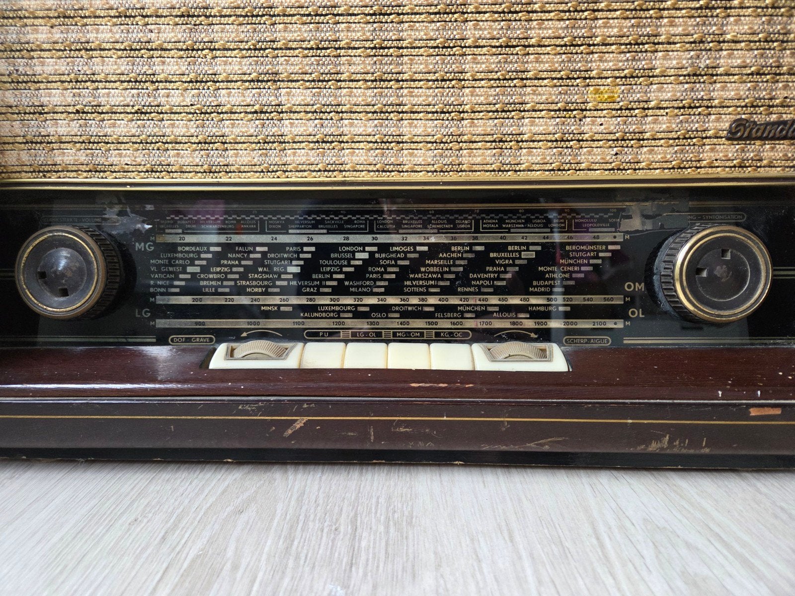 Vintage radio – houten retro radio, Ophalen, Gebruikt, Radio