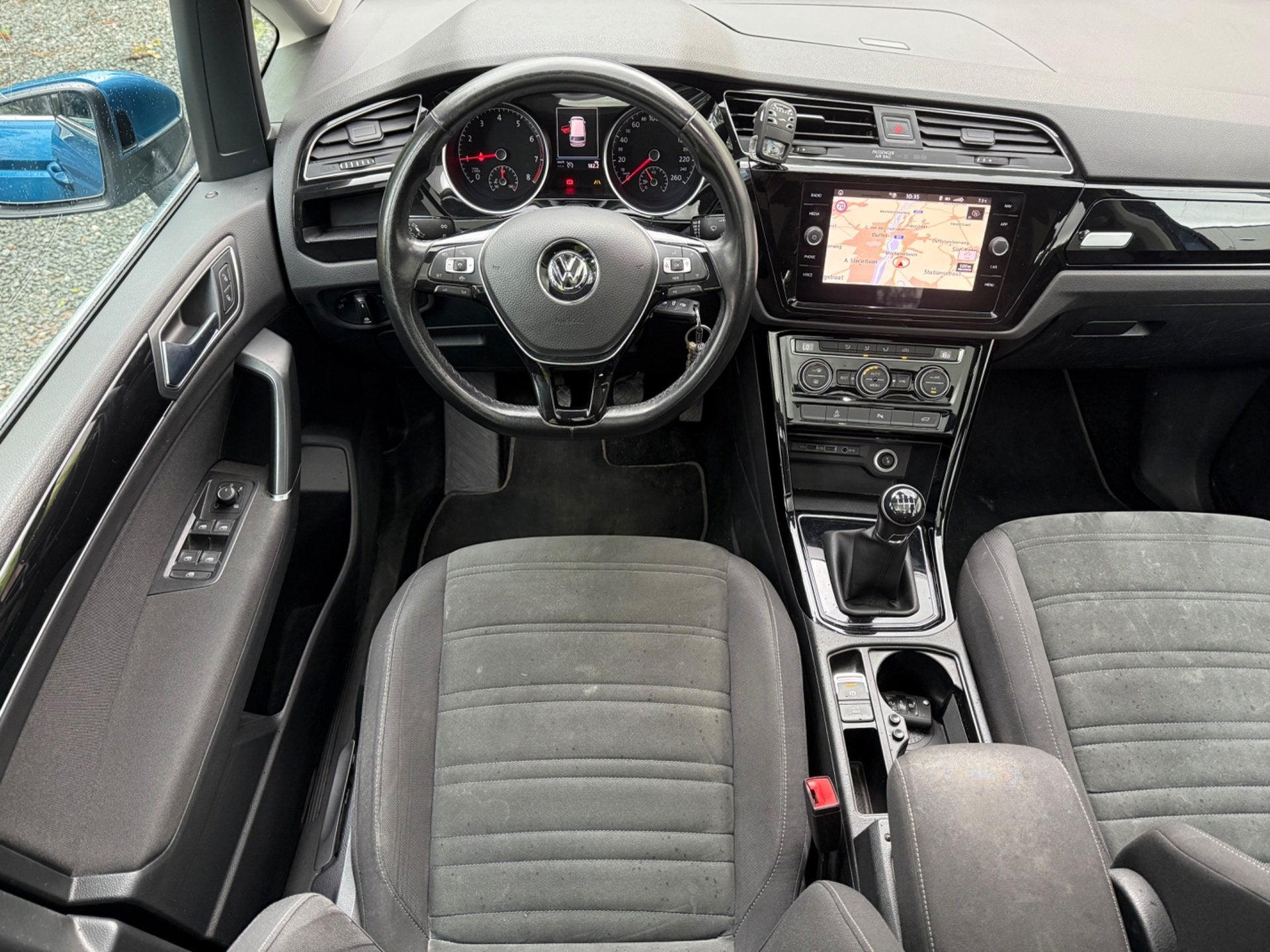 VW Touran 1.0 TSI Benzine - 7 zit / Highline / 2019 / Pano, Autos, 113 ch, Achat, Euro 6, Entreprise