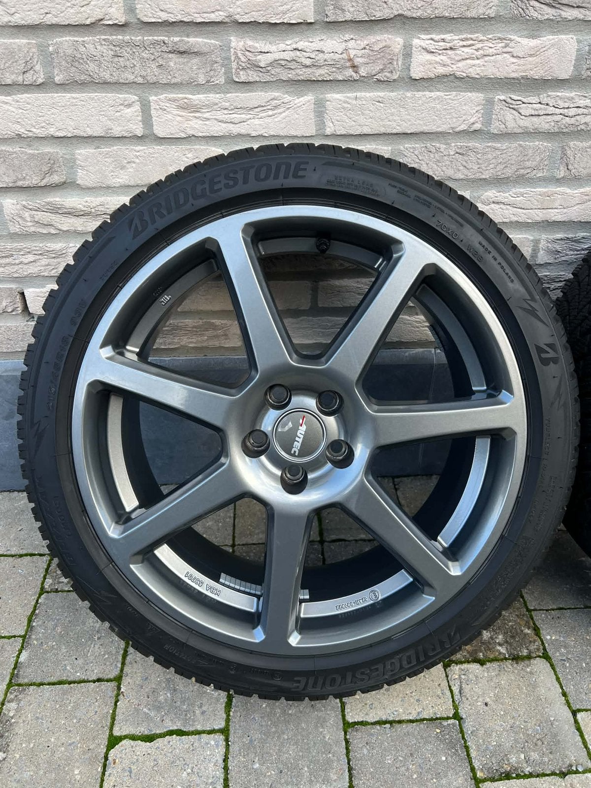 SET D'HIVER VW TAIGO/T-CROSS 215/45/R18 | 5 x 100 + TPMS, Autos : Pièces & Accessoires, Pneus et Jantes, Véhicule de tourisme