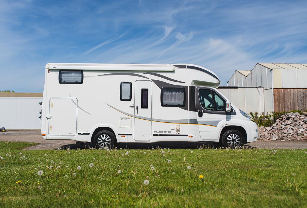 Benimar Mileo 242, Caravans en Kamperen, Mobilhomes, Koelkast, Fiat, 6 tot 7 meter, Particulier