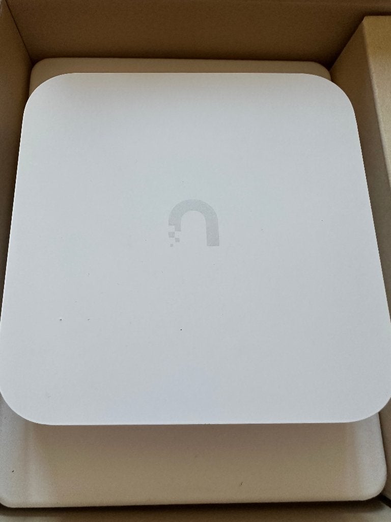 Ubiquiti Unifi Router Firewall UX7, Computers en Software, Routers en Modems, Ophalen, Zo goed als nieuw, Router, Ubiquiti