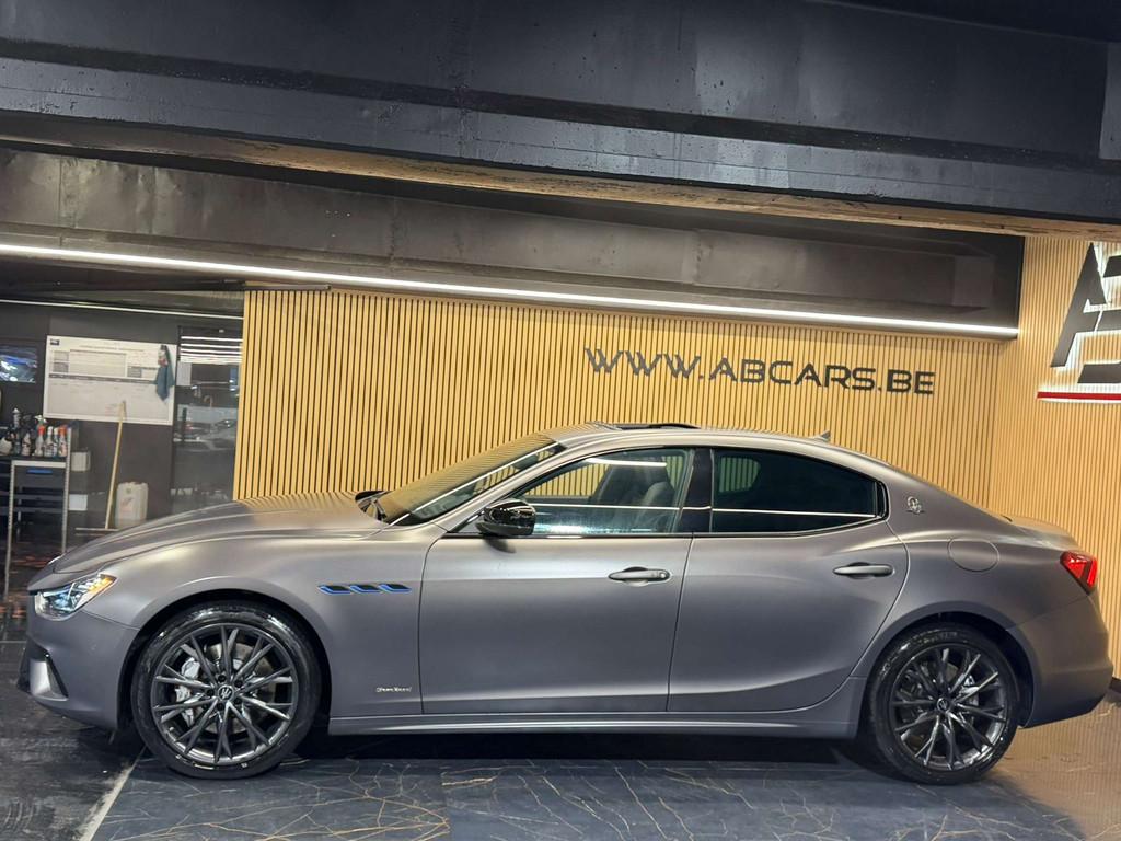 Maserati Ghibli 2.0 L4 mHEV GranSport * GARANTIE 12 MOIS *, Auto's, Maserati, Automaat, Gebruikt, 4 cilinders, Leder