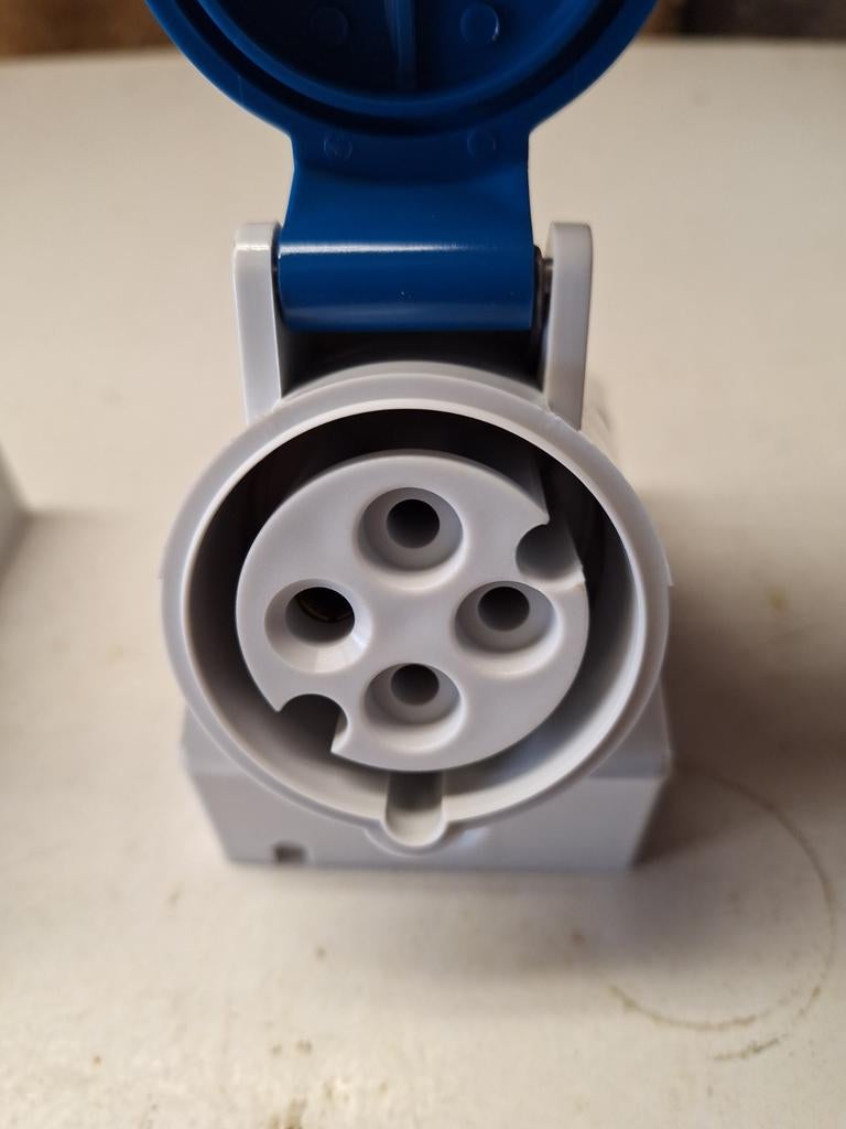 Cee stopcontact, Doe-het-zelf en Bouw, Ophalen, Stopcontact