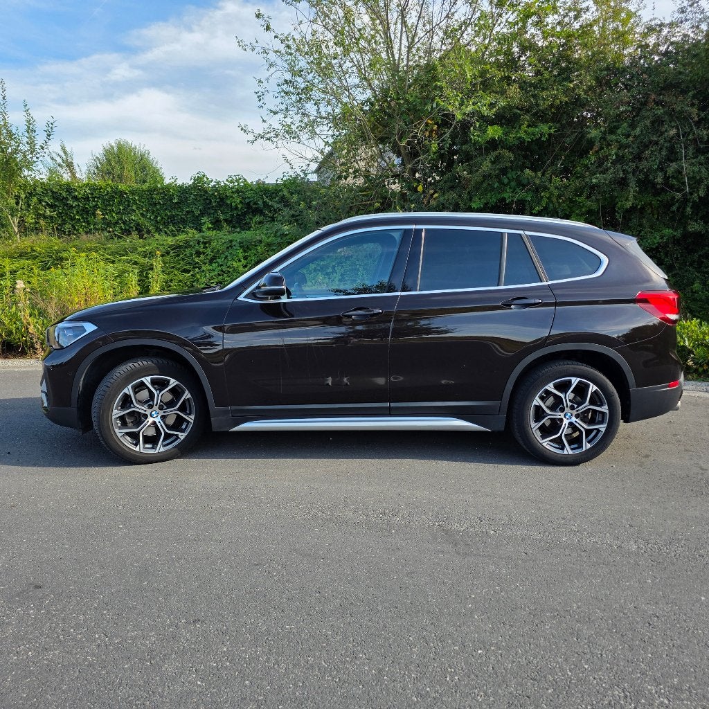 BMW X1 2.0 AdS sDrive18 AdBlue, 1995 cc, 4 cilinders, Bruin, Leder