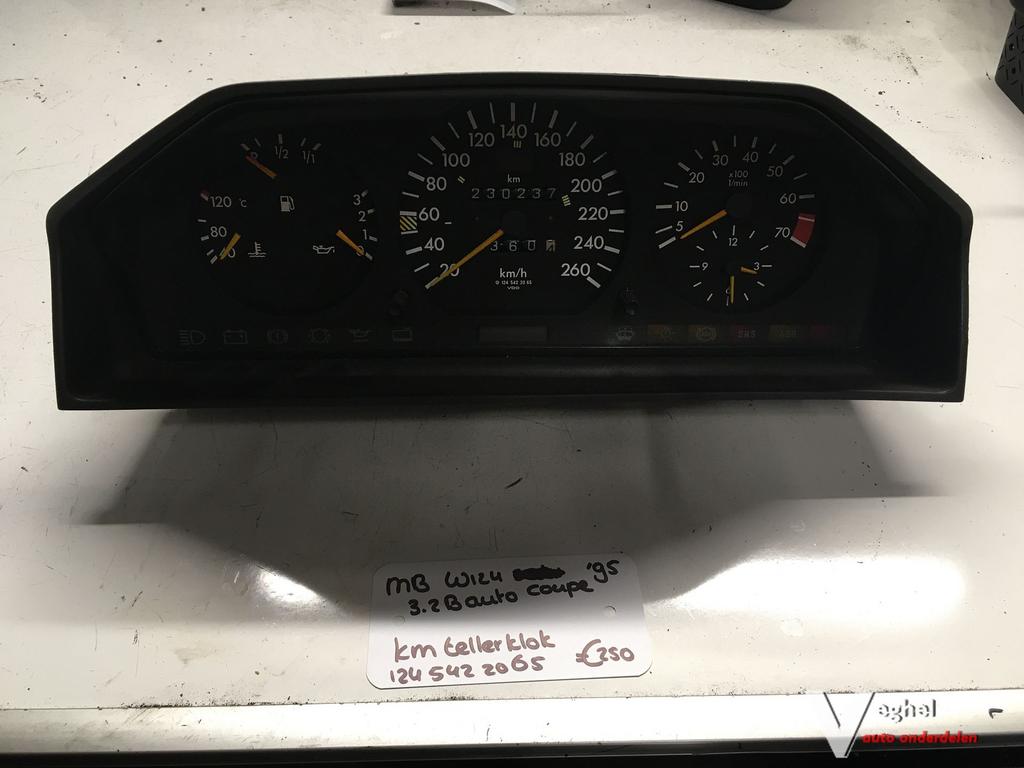 Mercedes W124 Coupe  320 Benzine 1995 Km Tellerklok 124 542, Gebruikt, -, -, Ophalen of Verzenden
