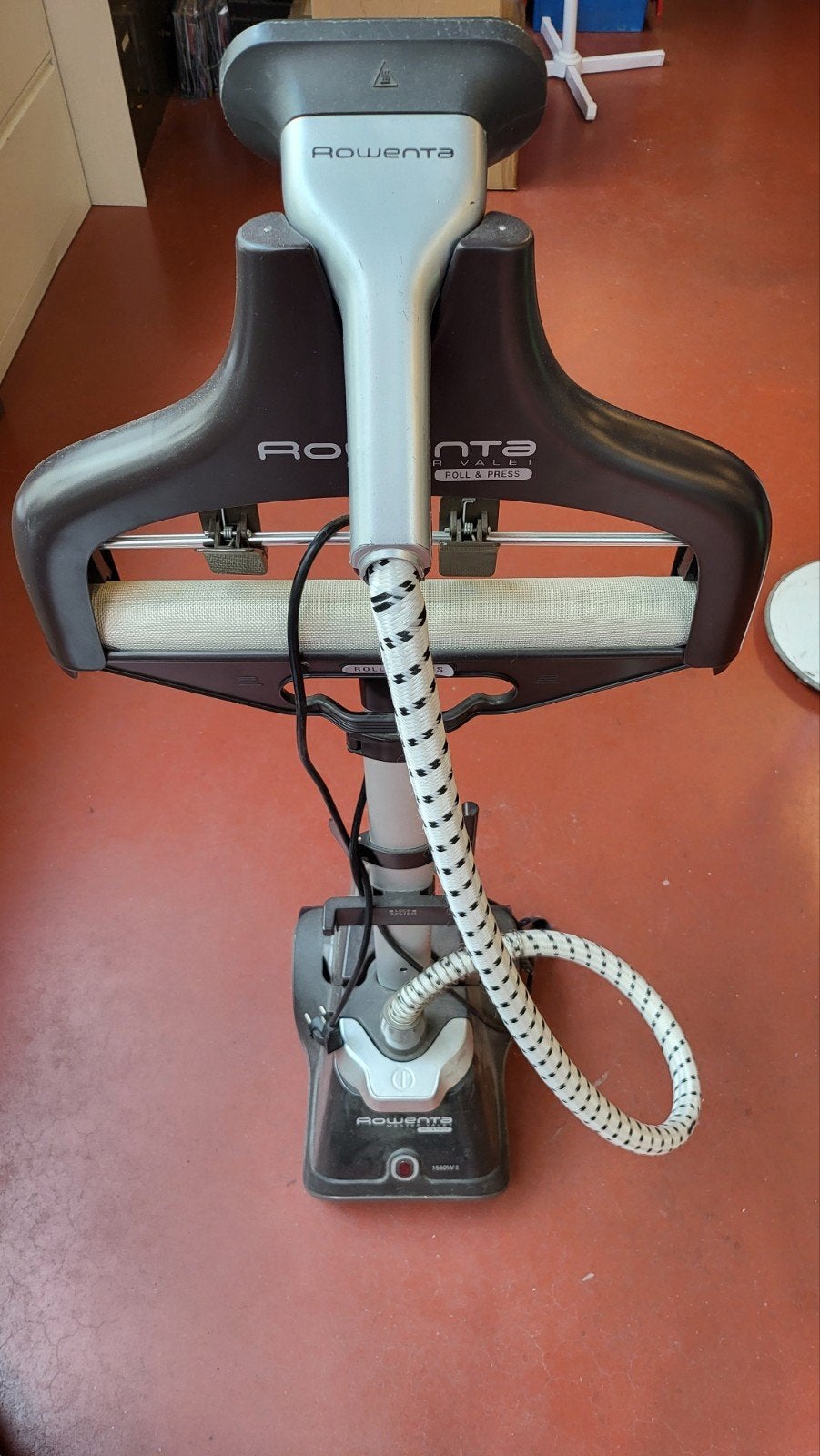 Rowenta master valet Roll & press 1550w - kleding stomer, Electroménager, Vapeurs, Enlèvement, Utilisé, Défroisseur