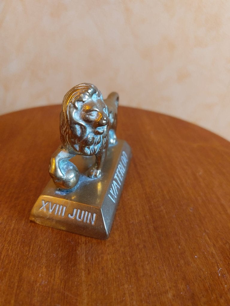 Statue souvenir en bronze Lion de Waterloo, Enlèvement, Bronze