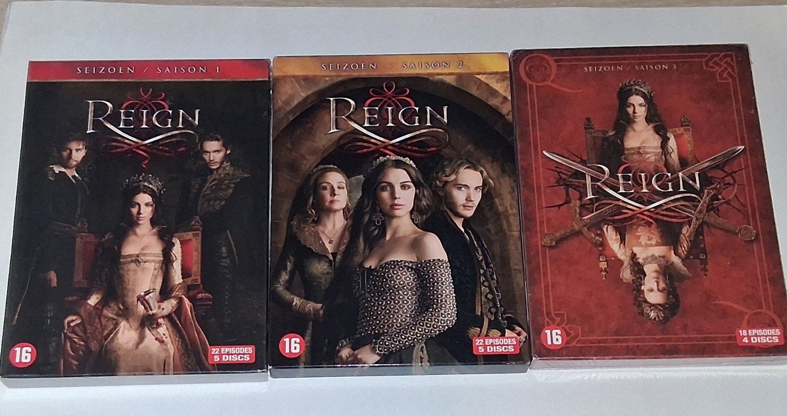 Reign, saisons 1, 2 et 3 en DVD (nouveau en aluminium), Enlèvement ou Envoi, Saison 1, Drame, À partir de 16 ans