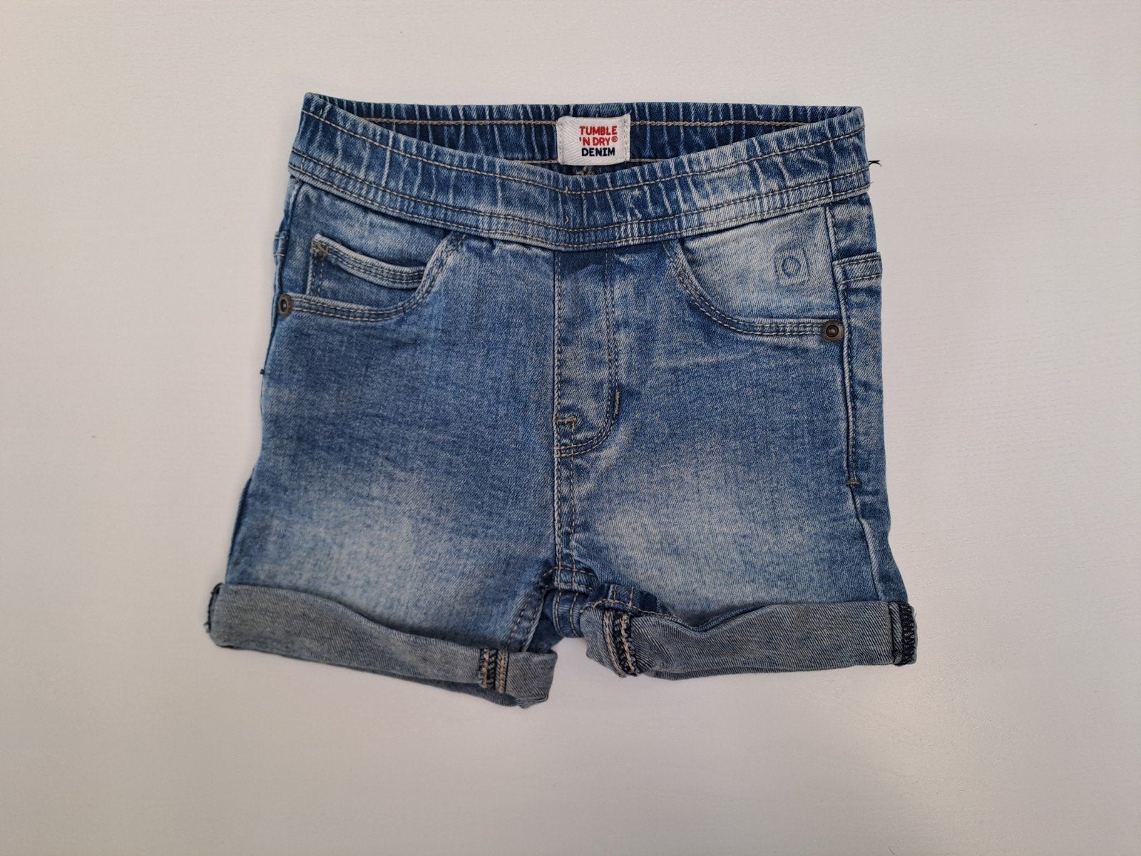 Short en jean stretch taille 98, Enfants & Bébés, Pantalon, Garçon ou Fille, Enlèvement ou Envoi, Utilisé