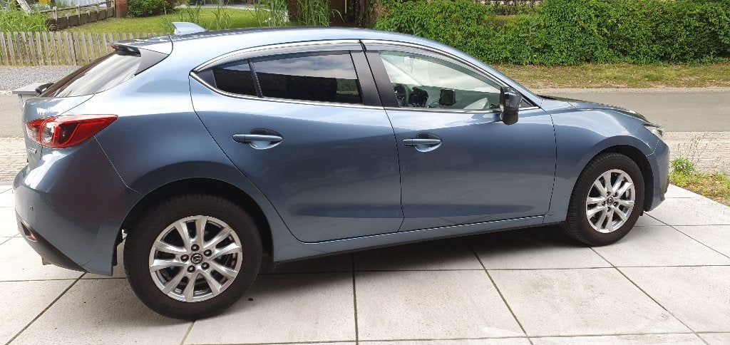 Mazda 3 - skyative-G-benzine - TOPSTAAT !, Auto's, Voorwielaandrijving, Euro 5, Stof, Zwart