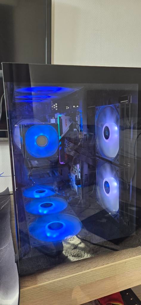 FULL Gaming Setup RYZEN 7 9700x 4060 8GB DDR5 32 GB, Ophalen, SSD