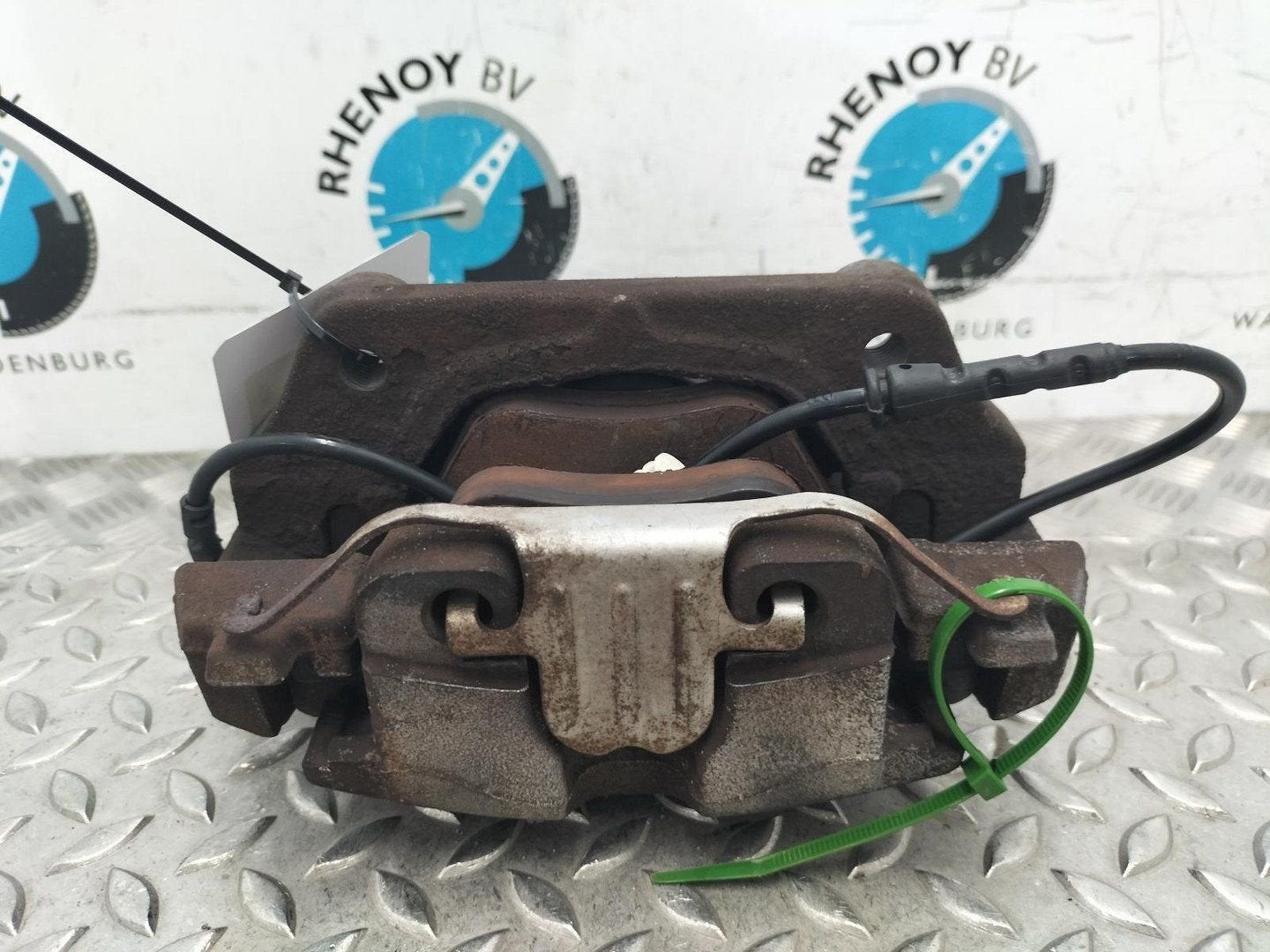 BMW 3 SERIES E90 318i Business Line  REM KLAUW 2008, Ophalen of Verzenden, Gebruikt, Stiba lid