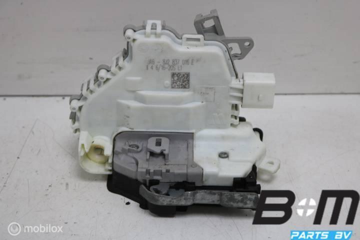 Portierslot rechtsvoor Audi A5 8T Sportback RHD 8J2837016E, Utilisé