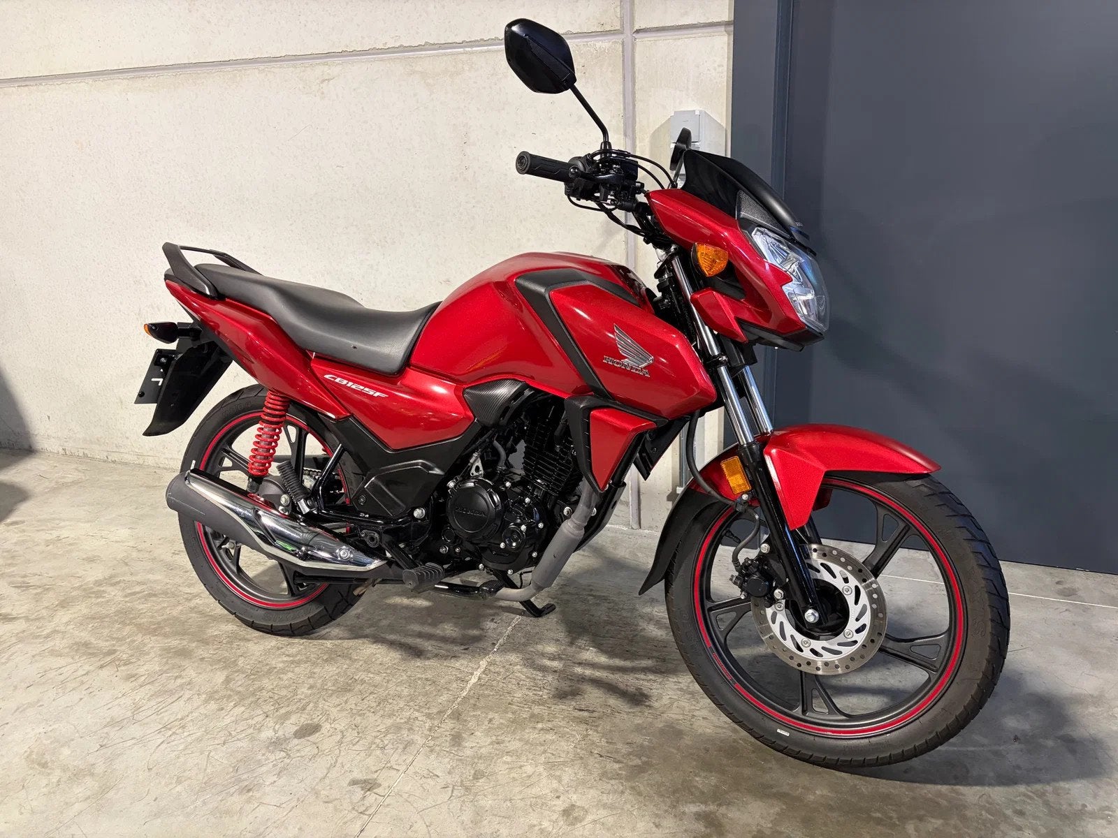 Honda CB125F leuke basic naked bike met handvatverwarming, 125 cc, Overig, 11 kW of minder, Handgeschakeld