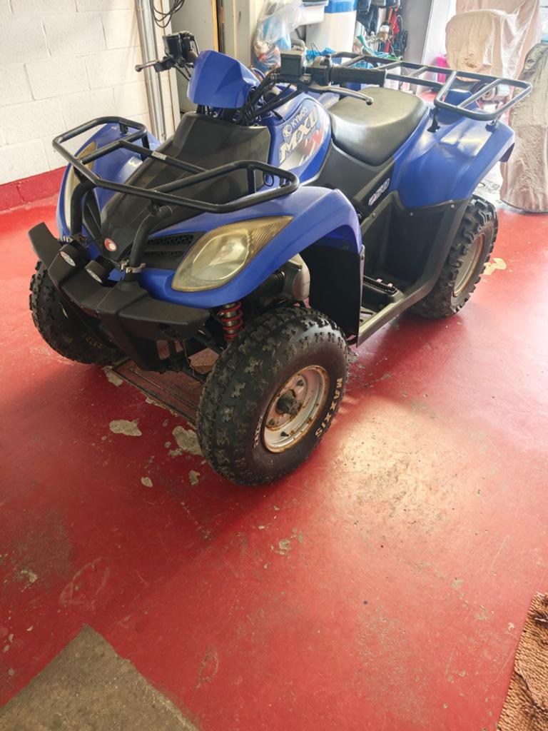 Mxu 250 , resté dans mon garage depuis 1 an au sec, Motos