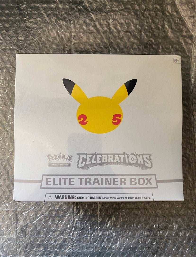 Pokémon Celebrations Elite Trainer Box (ETB) – Nieuw, Envoi, Comme neuf