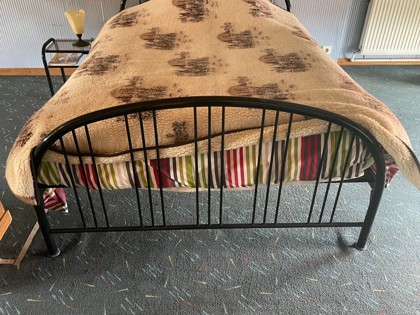 2-persoonsbed met 2 nachttefels, Enlèvement, Utilisé, Noir