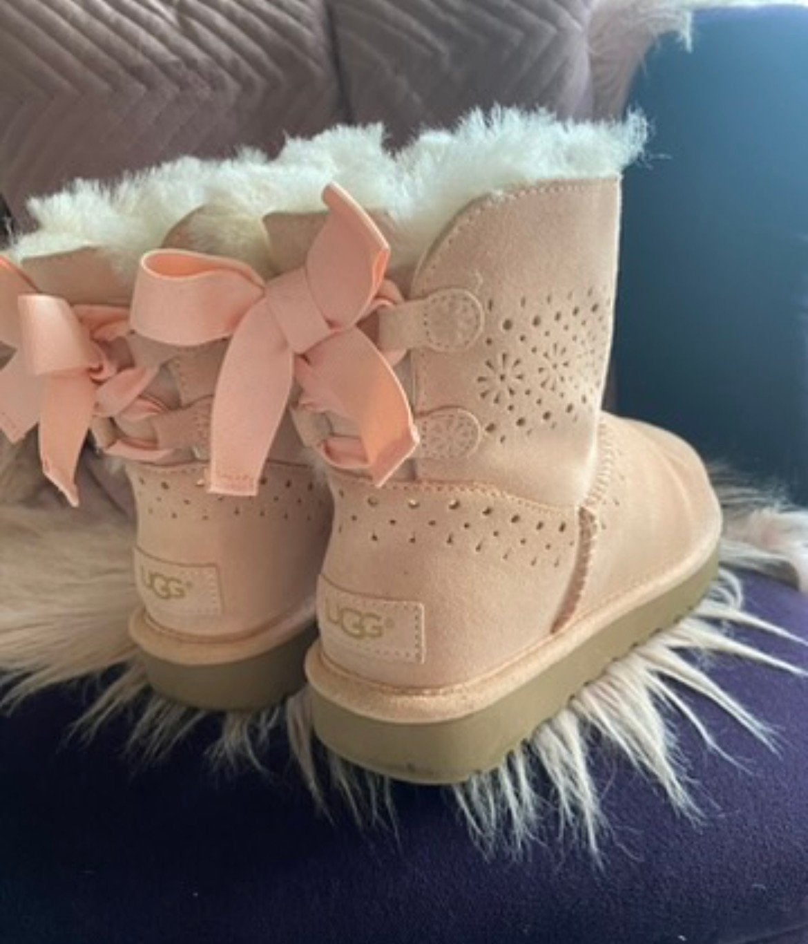 Ugg 38, Kleding | Dames, Ophalen of Verzenden, Zo goed als nieuw, Roze