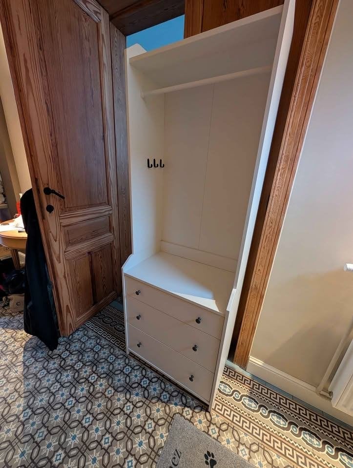 Meuble rangement avec porte manteaux, Enlèvement, Comme neuf