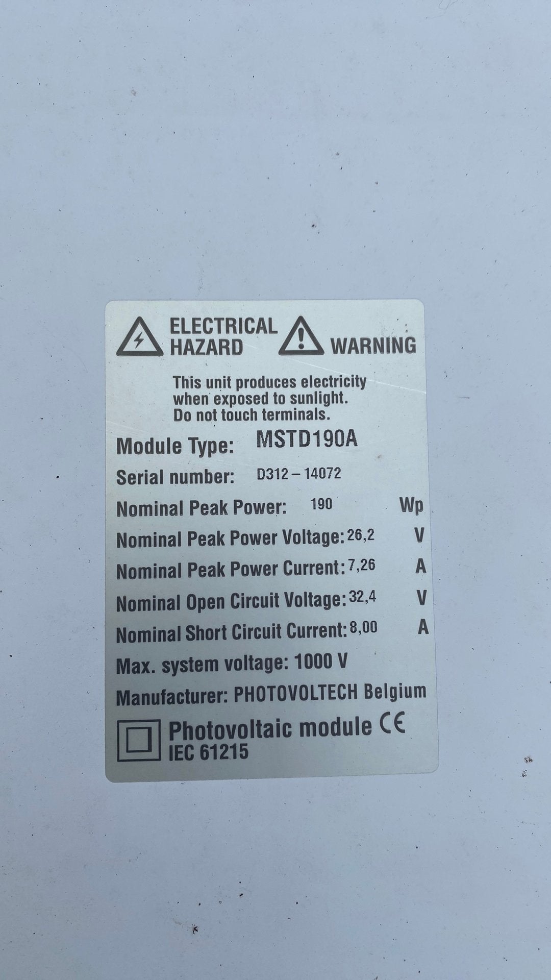 Gratis af te halen. Kapot zonnepaneel, Doe-het-zelf en Bouw, Ophalen, Gebruikt, Paneel, 100 tot 200 wattpiek