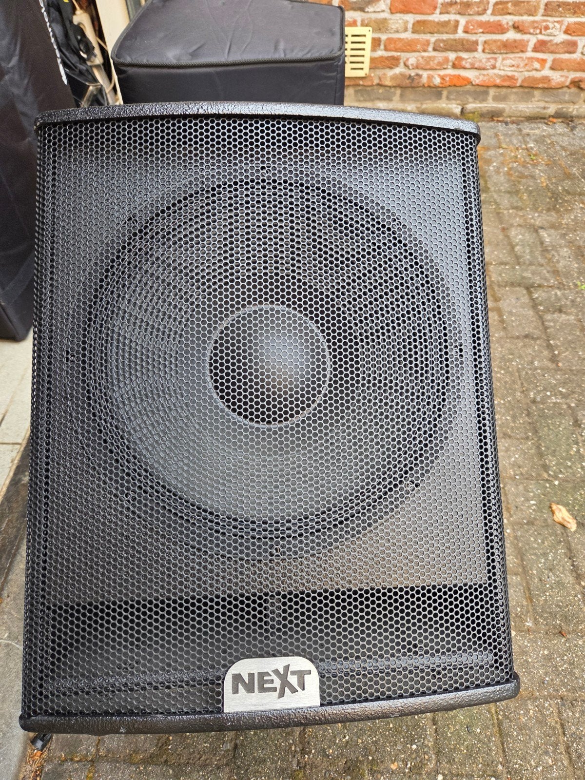 Le subwoofer suivant HFA 115 S est très beau, Enlèvement, Comme neuf, 1000 watts ou plus, Sono