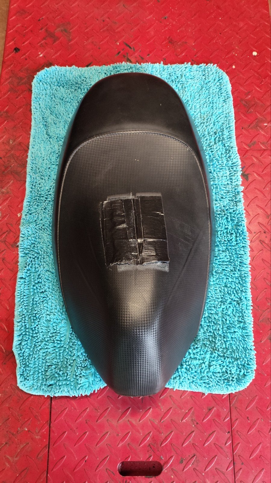 Zadels voor Peugeot Vivacity, Fietsen en Brommers, Ophalen of Verzenden, Gebruikt, Zadel, Peugeot