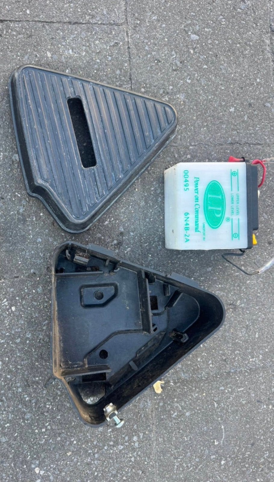 Boîtier de batterie Honda Camino, Enlèvement ou Envoi, Utilisé