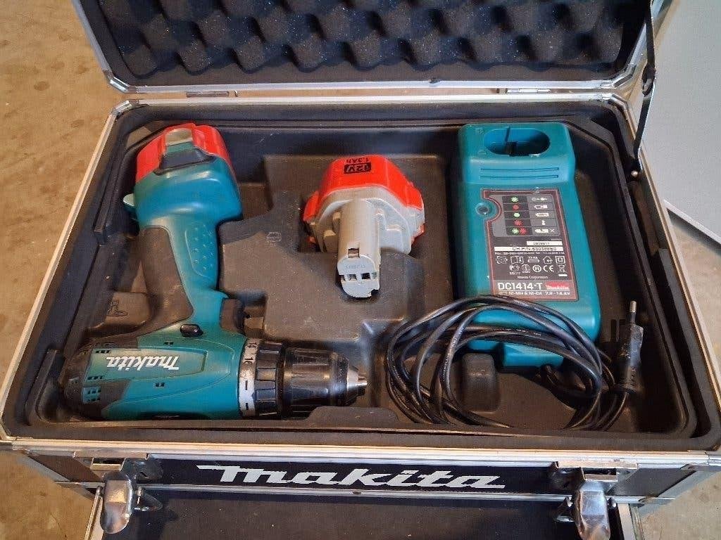 makita, Doe-het-zelf en Bouw, Gebruikt, Variabele snelheid, Ophalen of Verzenden, Boor- en Schroefmachine