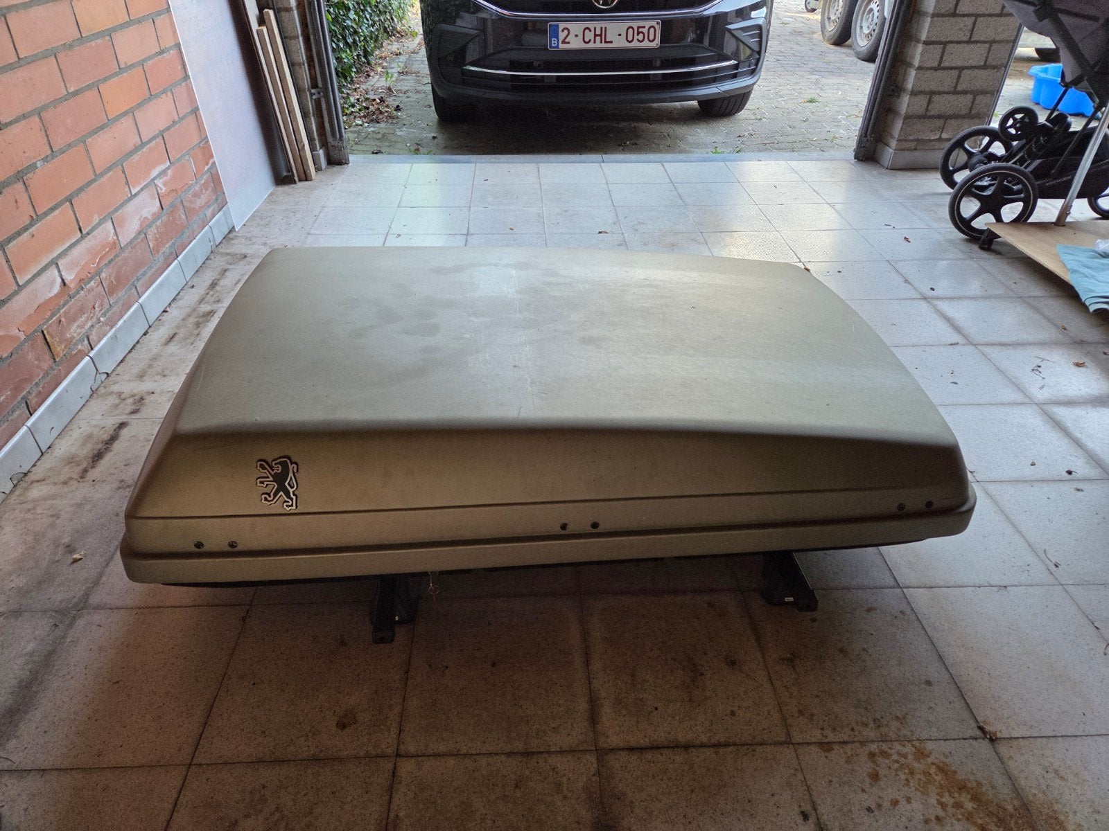 Kofferbak Peugeot, Ophalen