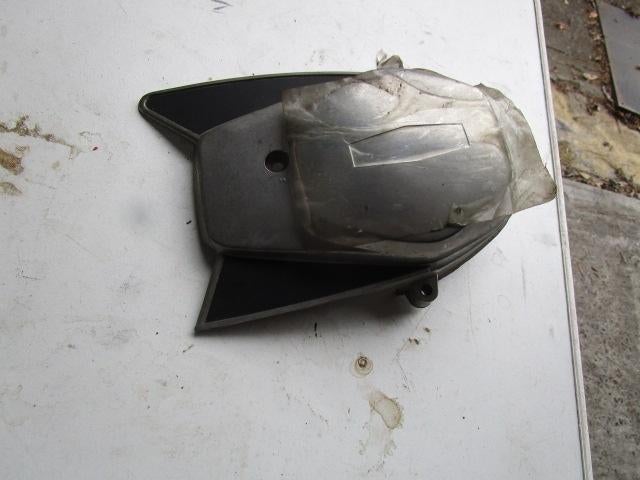 Deksel vario in metaal origineel Peugeot 103 - nieuw, Fietsen en Brommers, Ophalen of Verzenden, Nieuw, Blok, Peugeot