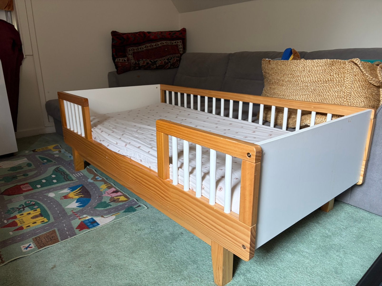 Peuterbed Kinderbed Petite Amélie 70x120 incl. Matras, Kinderen en Baby's, Ophalen, Gebruikt, 70 tot 85 cm, 140 tot 160 cm