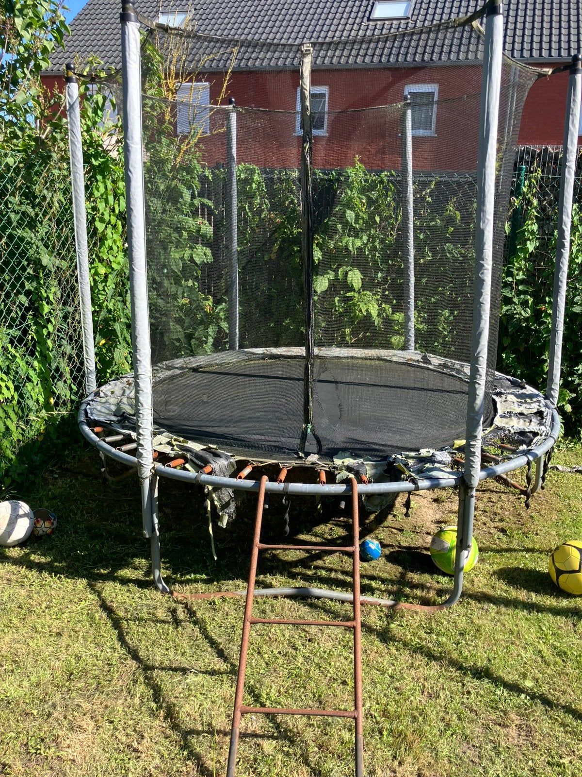 Trampoline te koop met een diameter van 2,40 m — 80€, Ophalen, Gebruikt