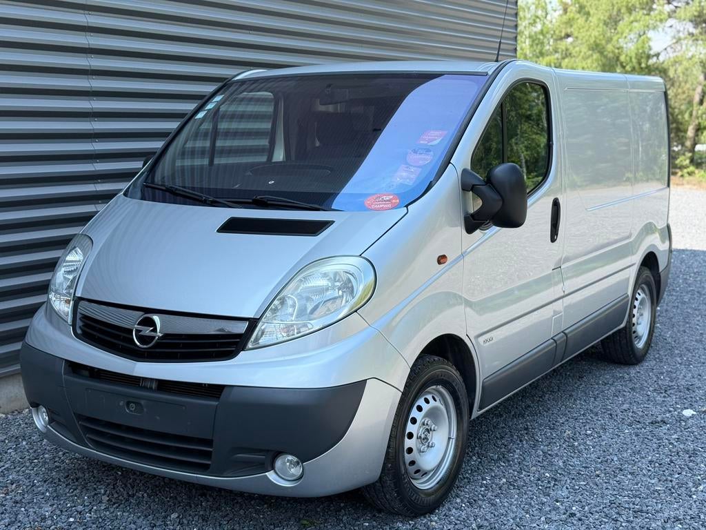 Opel Vivaro 2.5 Ketting Trekhaak Gekeurd v Verkoop Airco, USB, 5 deurs, Particulier, Opel