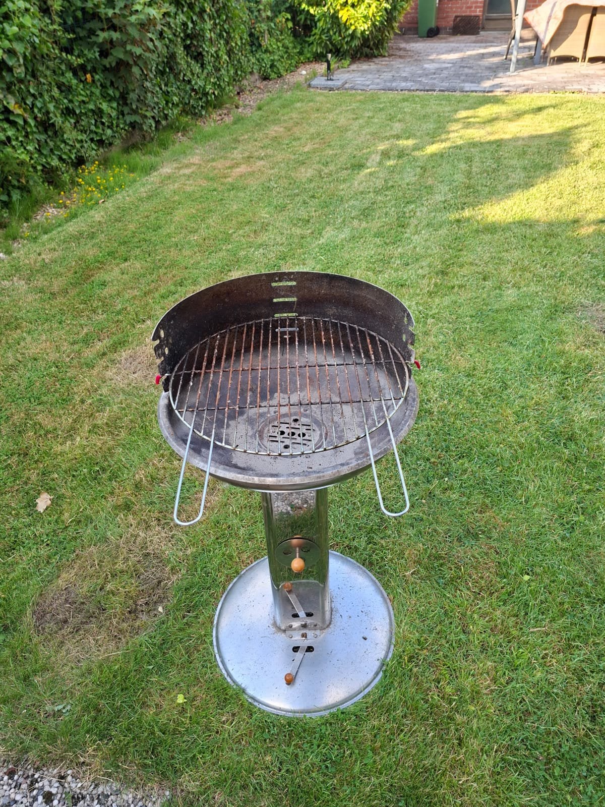 BBQ op houtskool, Ophalen, Gebruikt